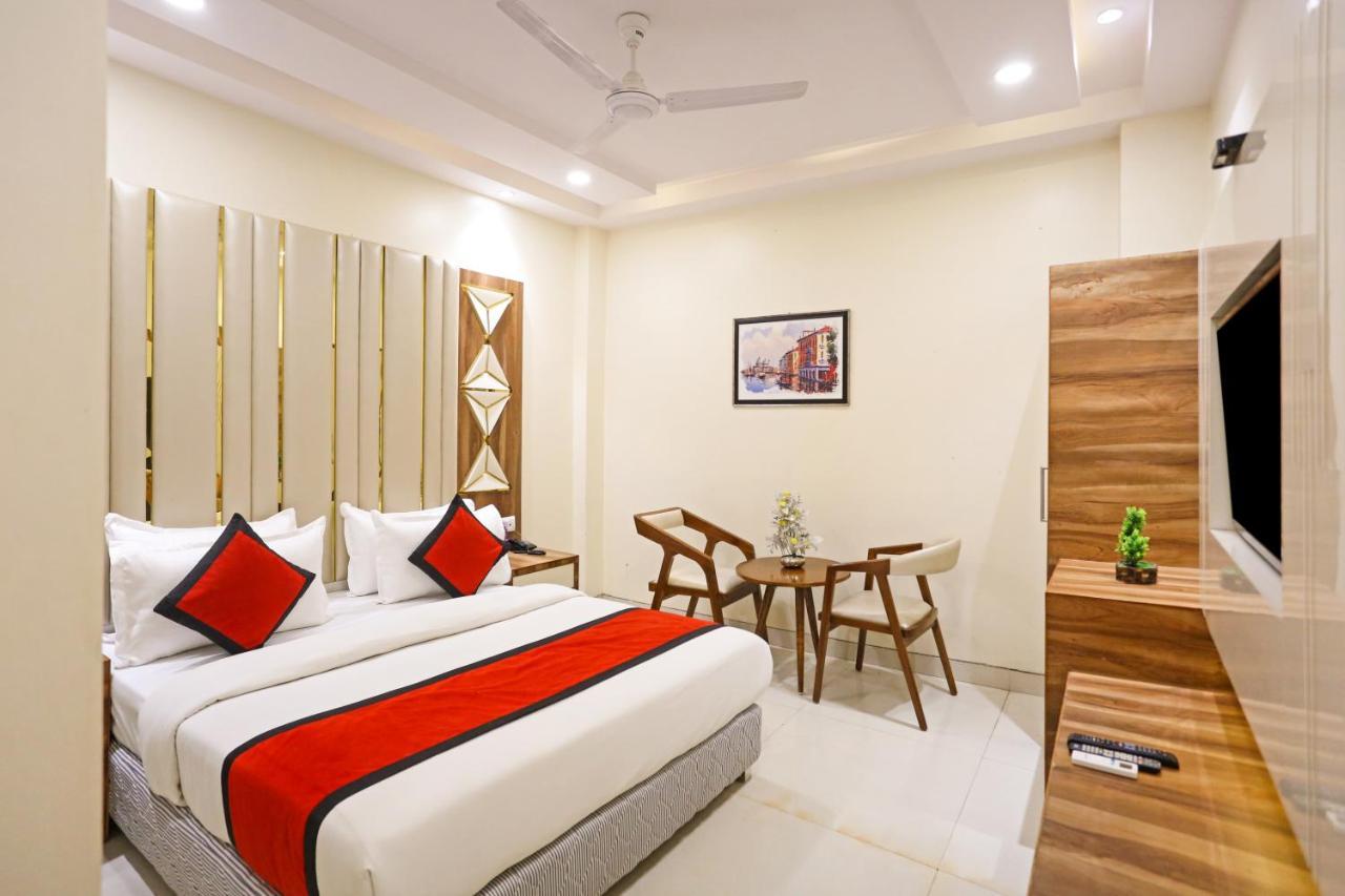 Frank Stay-Newly Built Worth -2Mins Walk From Rk Ashram Metro Satation New Delhi Extérieur photo