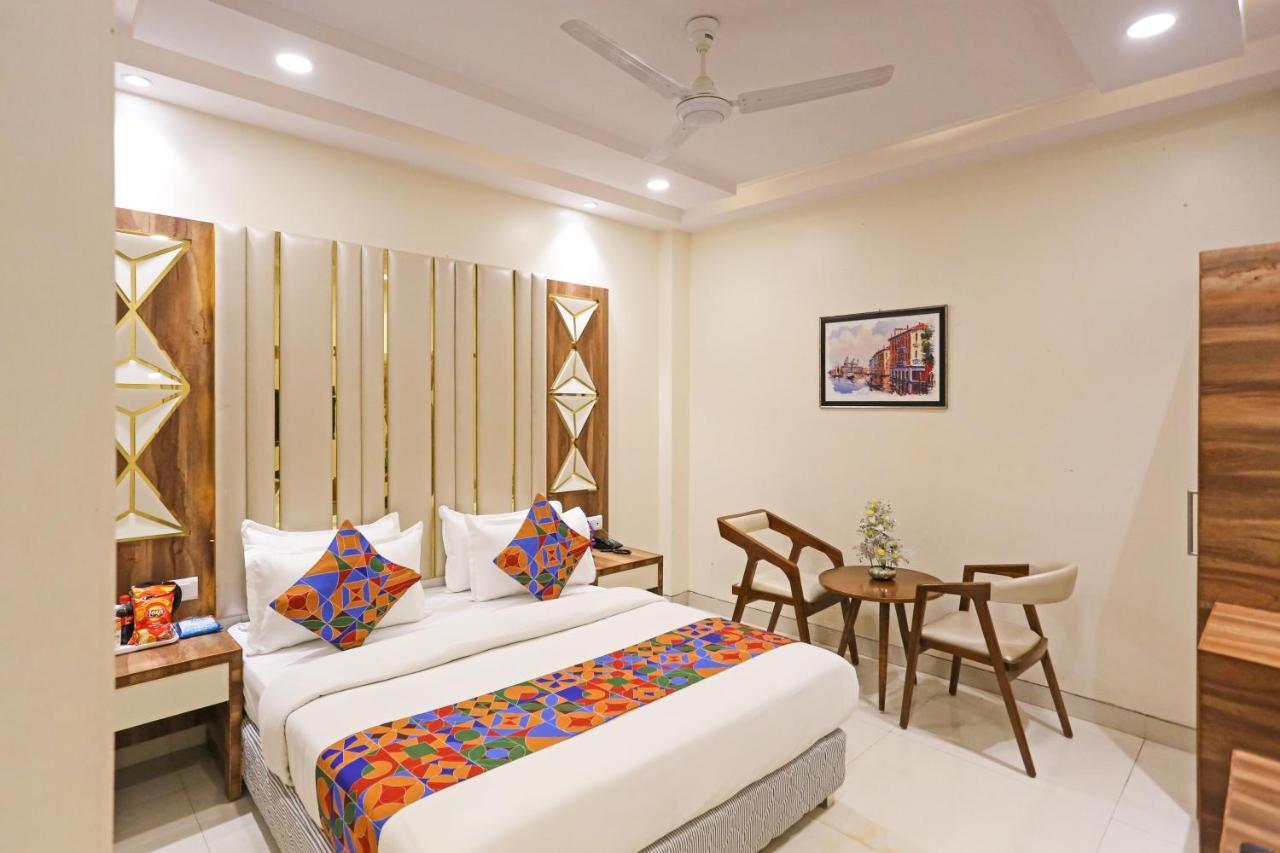 Frank Stay-Newly Built Worth -2Mins Walk From Rk Ashram Metro Satation New Delhi Extérieur photo