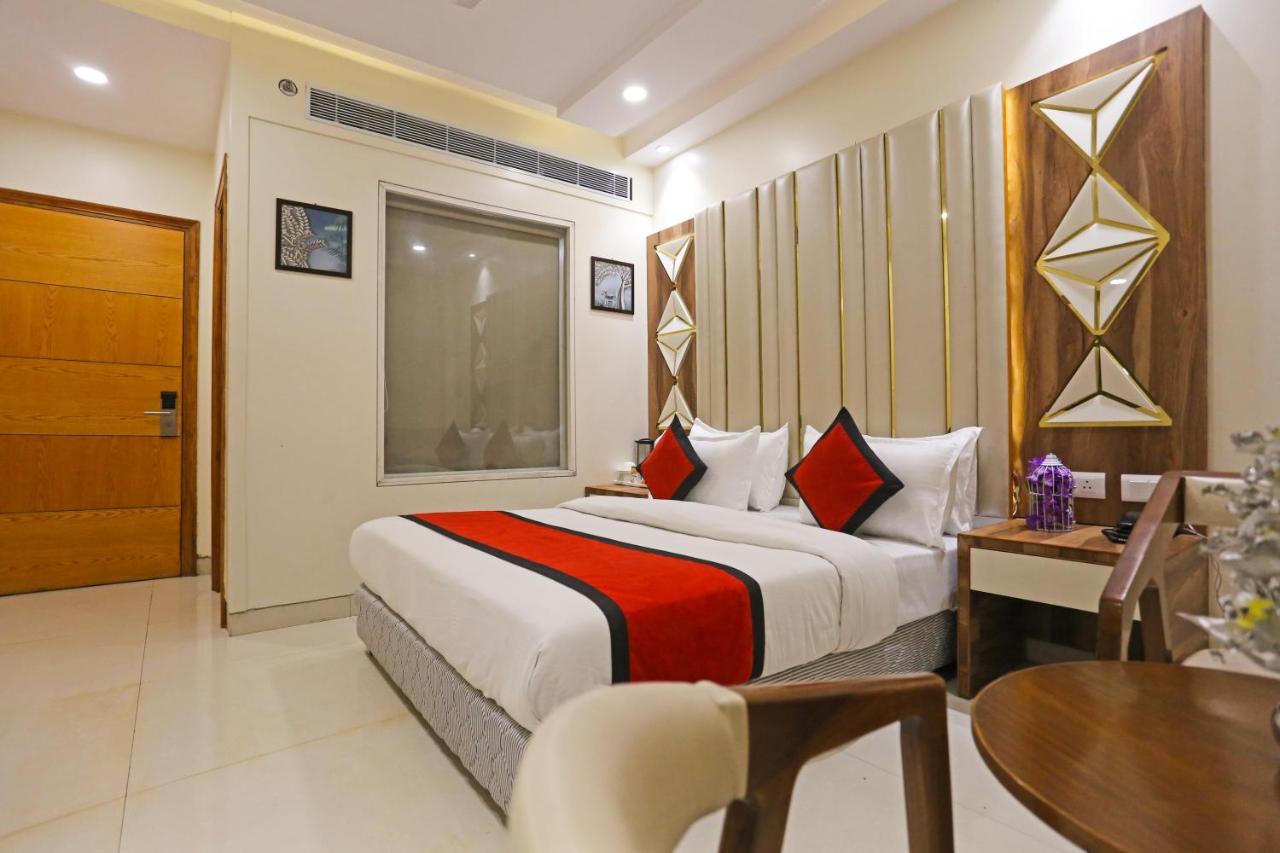 Frank Stay-Newly Built Worth -2Mins Walk From Rk Ashram Metro Satation New Delhi Extérieur photo